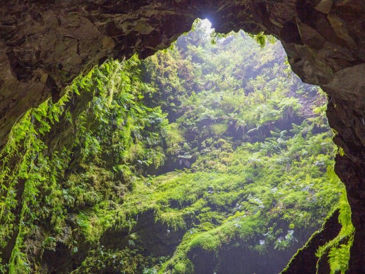 Algar do Carvao en Terceira