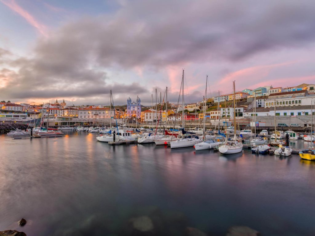 Marina de Angra en Terceira