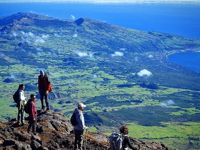 Ascensión a la montaña de pico