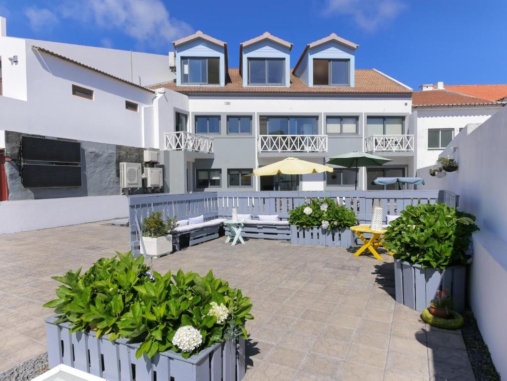 faial marina apartments uno de los alojamientos en la isla de Faial